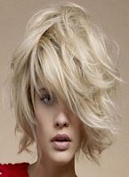 fryzury krótkie włosy blond , galeria zdjęć numer zdjęcia z fryzurką dla kobiet to:  73